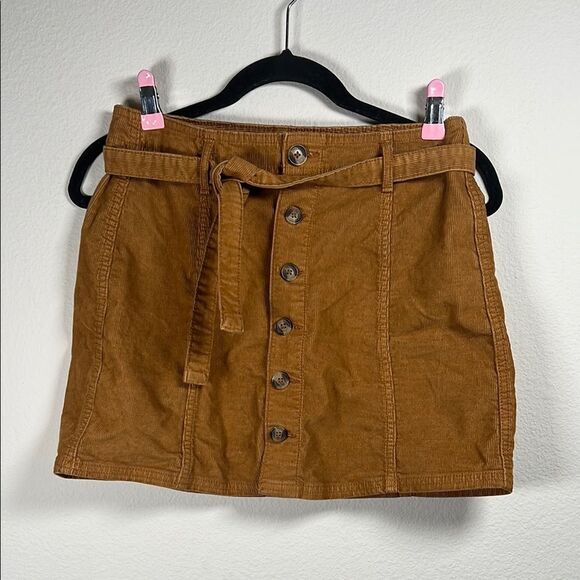 American Eagle Outfitters Dresses & Skirts - American Eagle Corduroy Skirt
